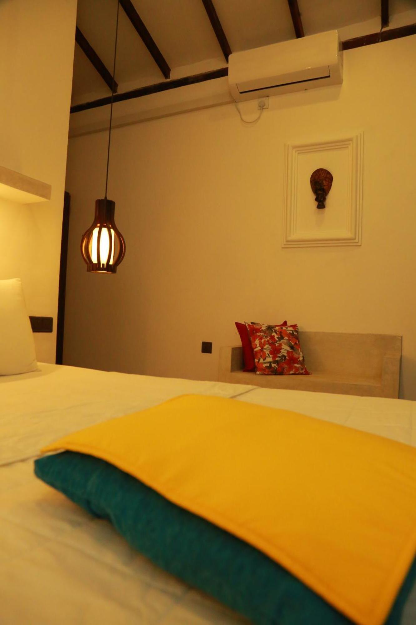Midigama Holiday Inn Екстер'єр фото