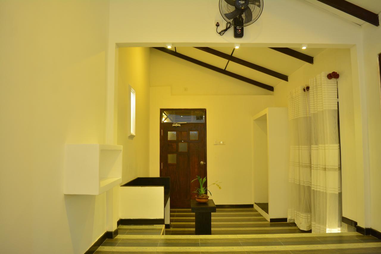 Midigama Holiday Inn Екстер'єр фото