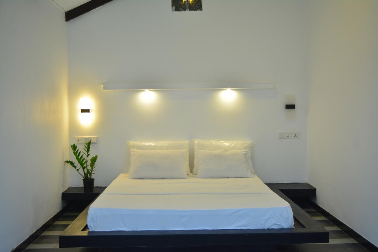 Midigama Holiday Inn Екстер'єр фото