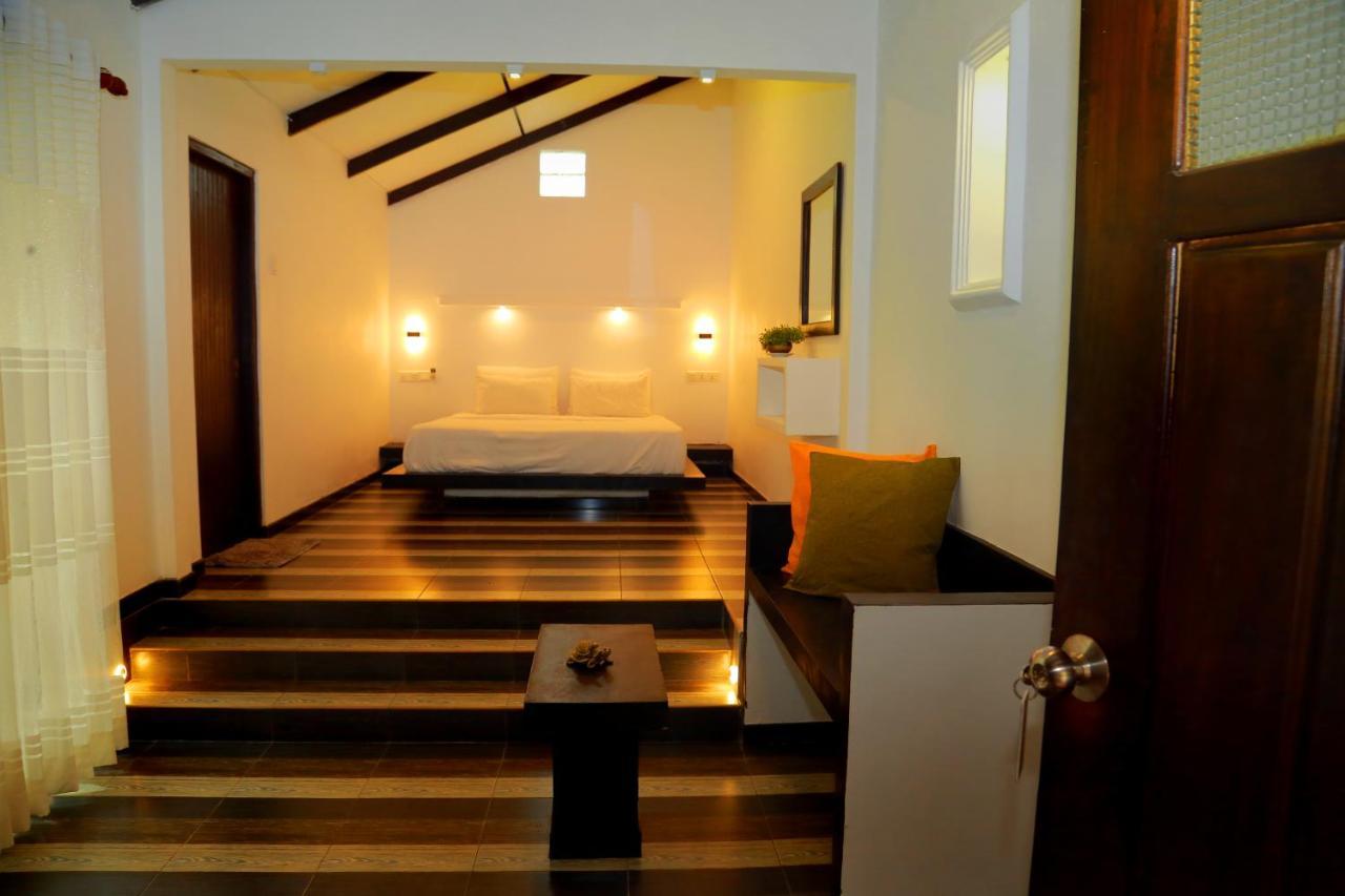 Midigama Holiday Inn Екстер'єр фото