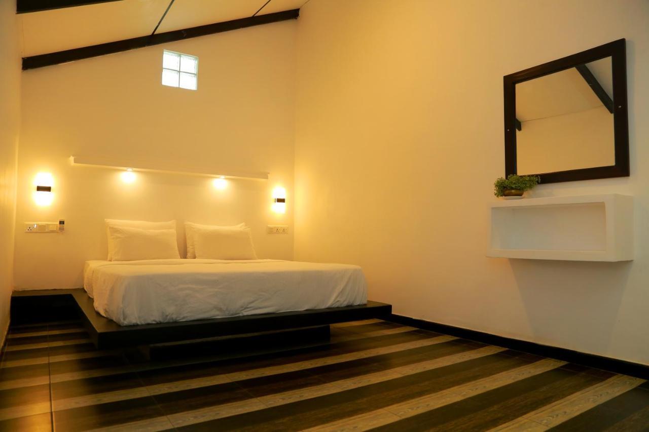 Midigama Holiday Inn Екстер'єр фото