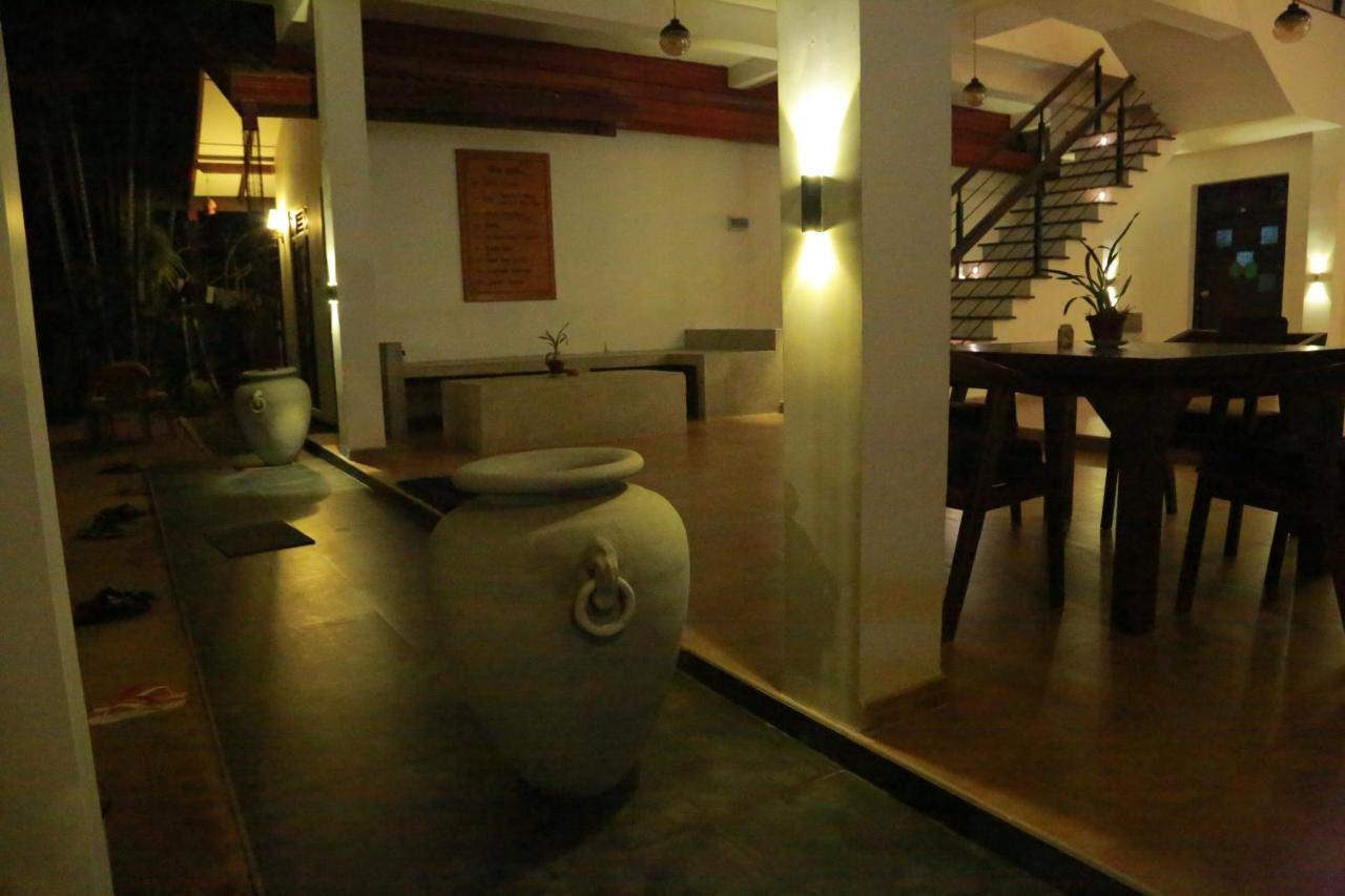 Midigama Holiday Inn Екстер'єр фото